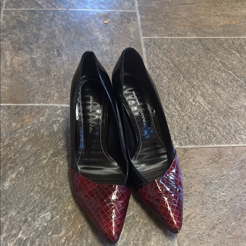 Chic Burgundy and Black Heels